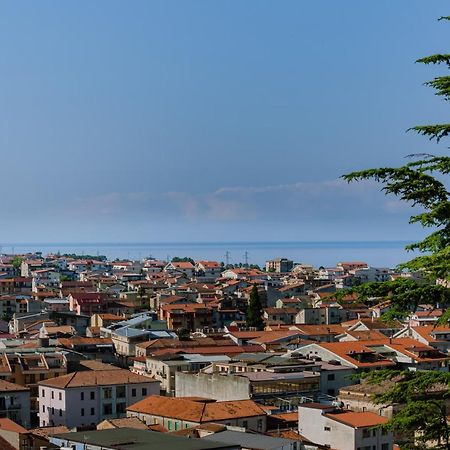 Dimora Cavour Bed & Breakfast Амантеа Екстериор снимка