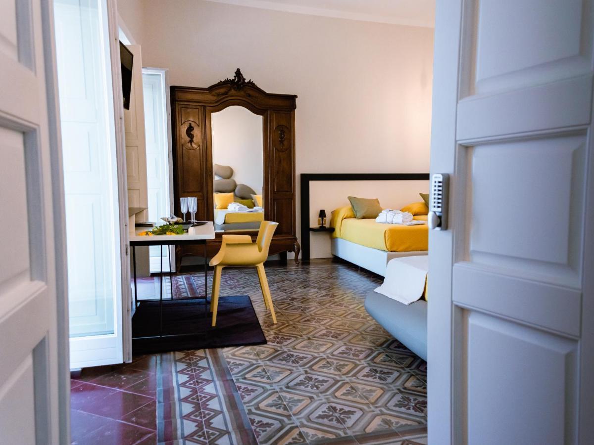 Dimora Cavour Bed & Breakfast Амантеа Екстериор снимка