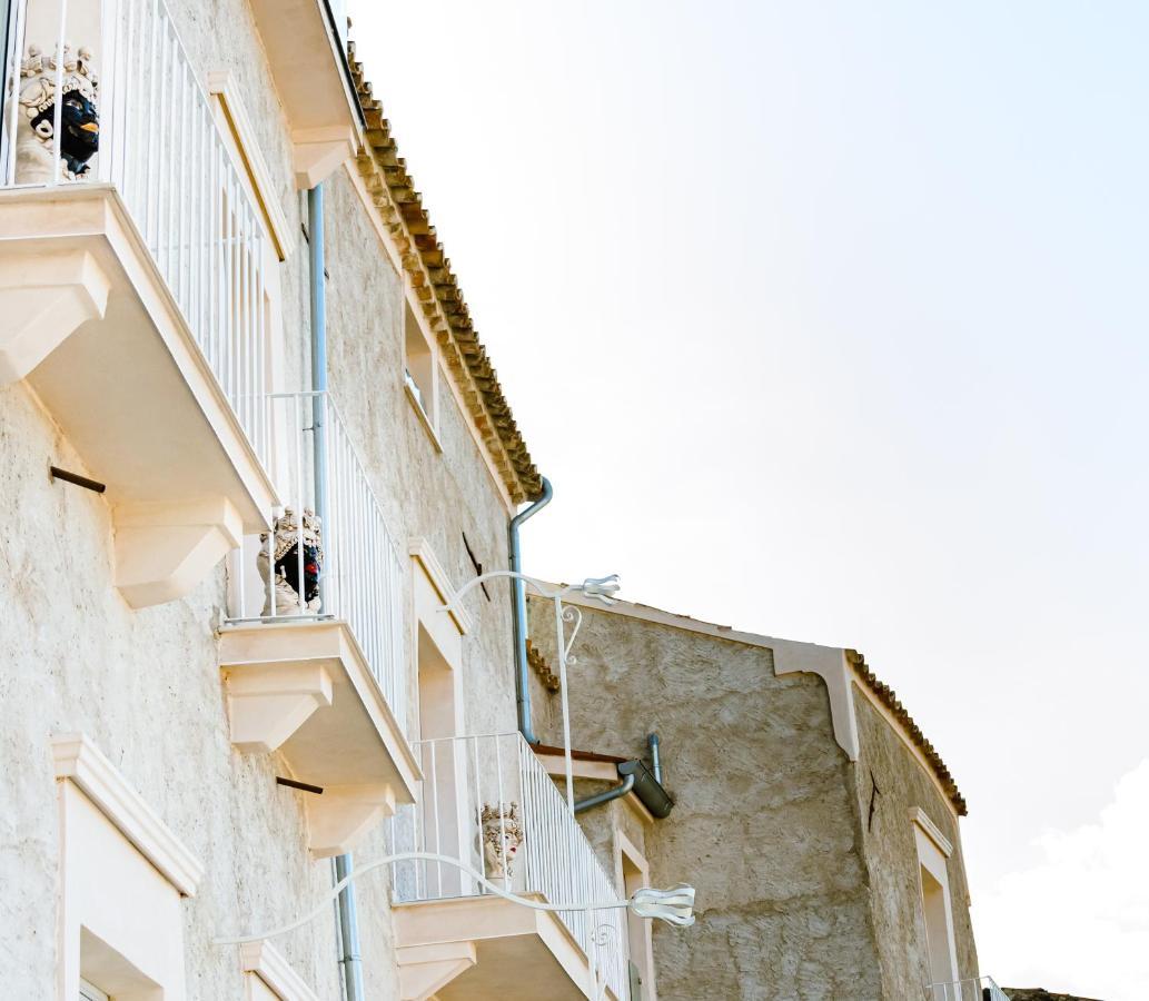 Dimora Cavour Bed & Breakfast Амантеа Екстериор снимка